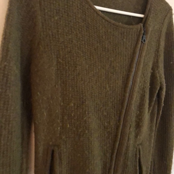 Ann Taylor Loft Sweater - Picture 3 of 4